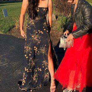 Reformation Ingrid dress size 2. Only worn once!! Perfect for weddings/prom